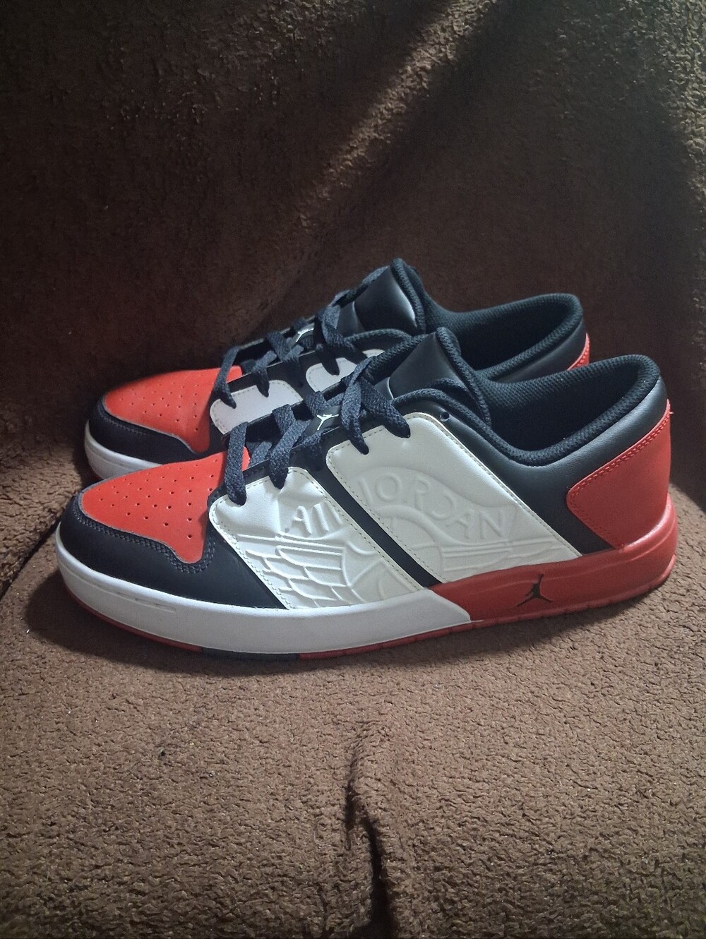 Jordan Nu Retro 1 Low Chicago Size 10